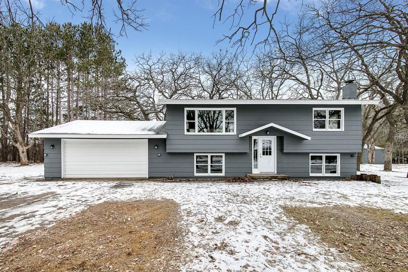 1407 4th Ave SW, Isanti, MN 55040
