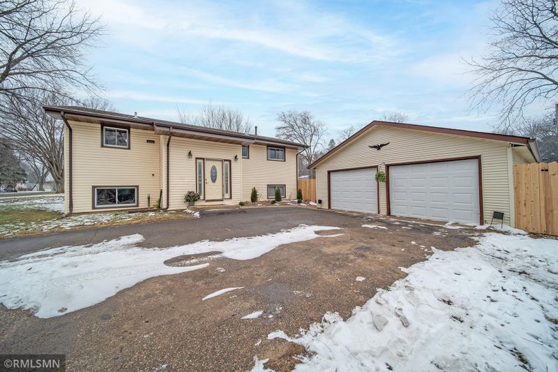 7540 Laverne Ave S, Cottage Grove, MN 55016
