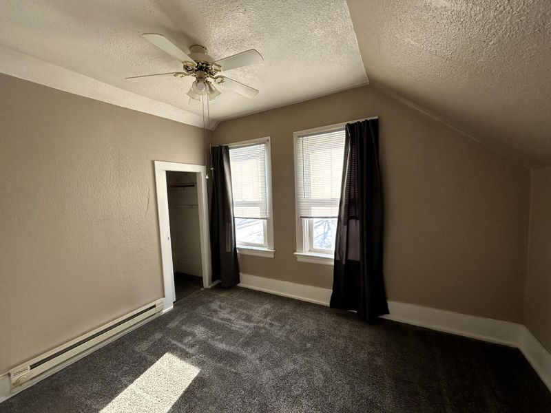 405 Park St S, Fairfax, MN 55332