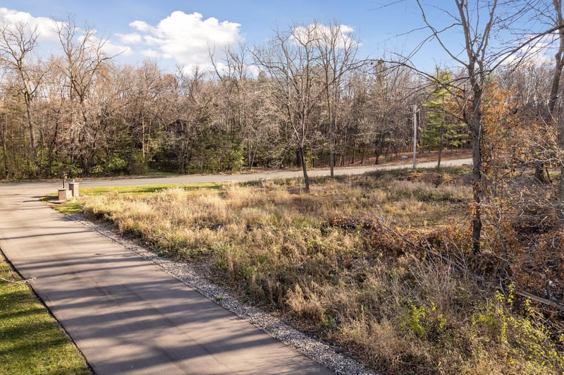 6140 Apple Rd, Excelsior, MN 55331