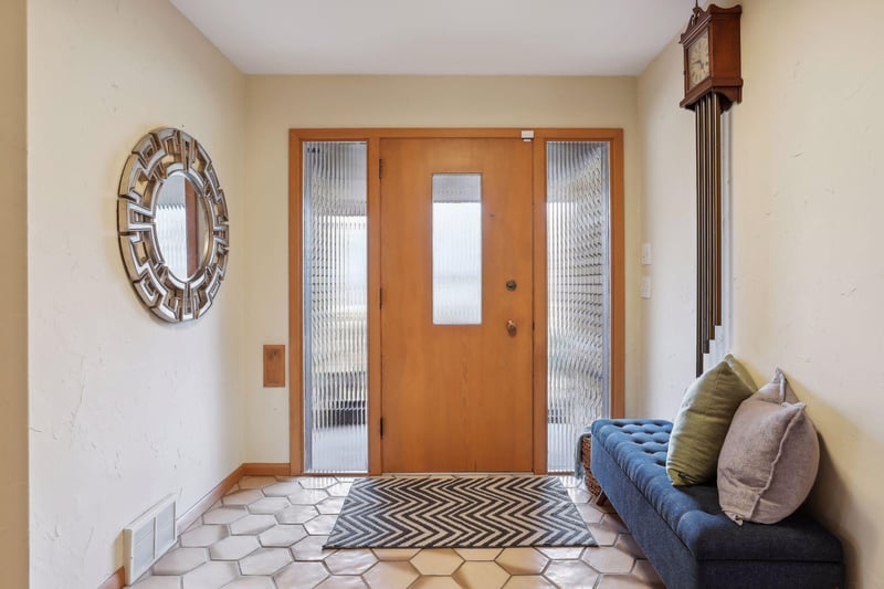308 Natchez Ave S, Golden Valley, MN 55416