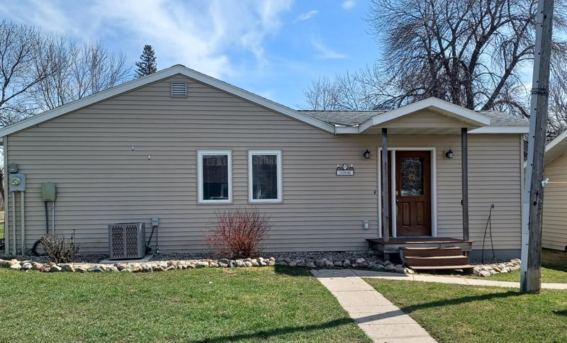 358 5th St, Hancock, MN 56244