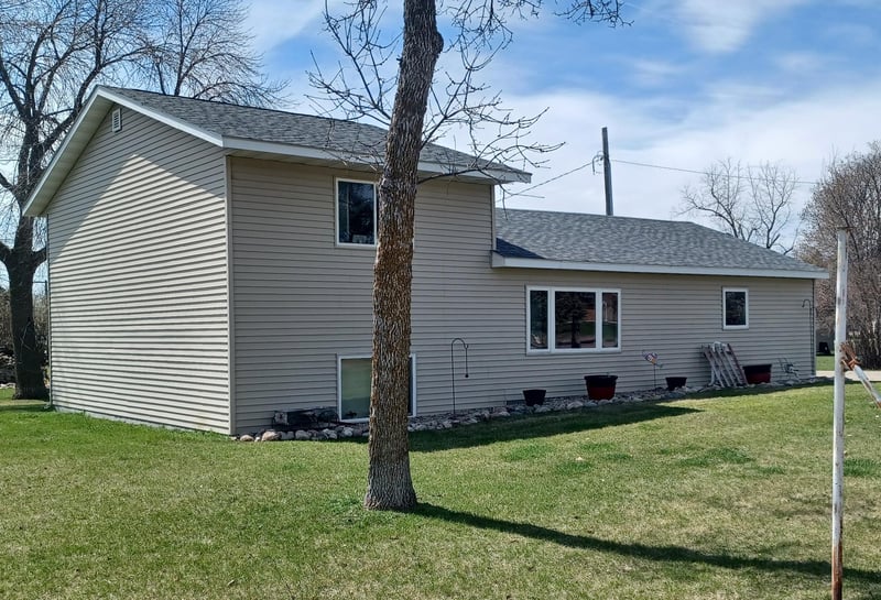 358 5th St, Hancock, MN 56244