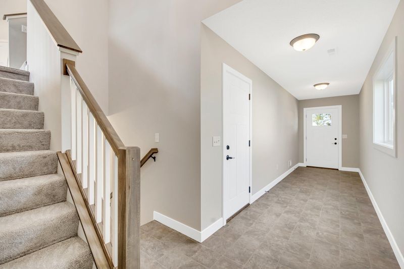 1122 Tiger Ct NE, Isanti, MN 55040