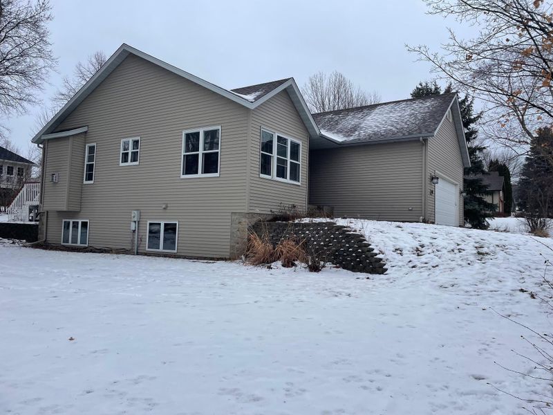 813 7th St N, Sartell, MN 56377