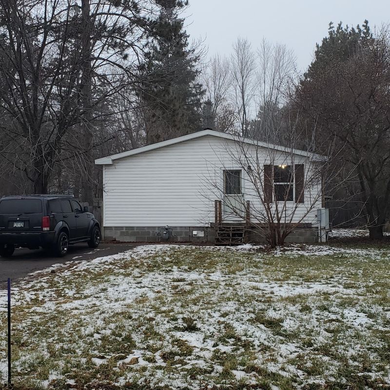 405 Main W, Hinckley, MN 55037