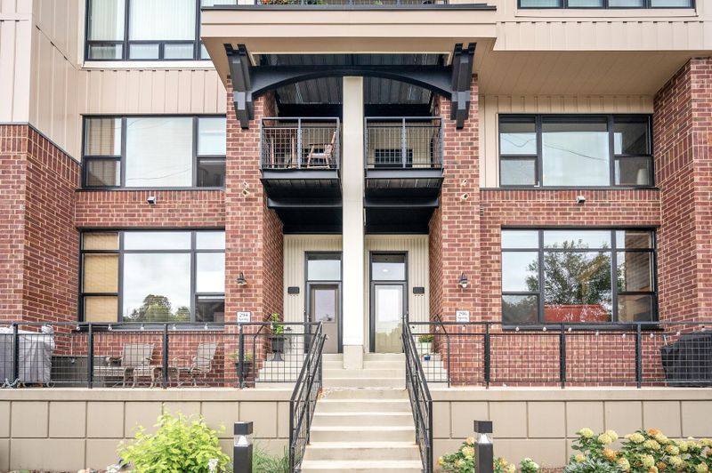 296 Spring St, Saint Paul, MN 55102
