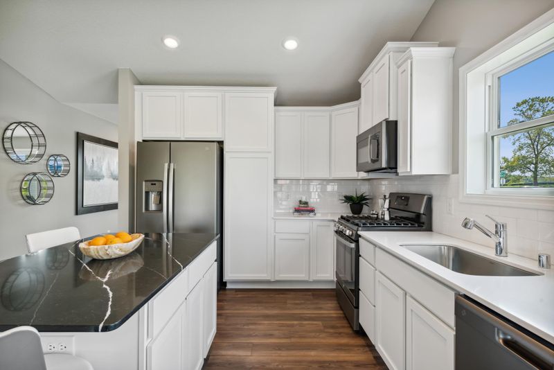 1939 Fulton Rd, Carver, MN 55315