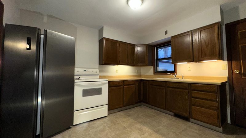 208 36th Ave SE, Rochester, MN 55904