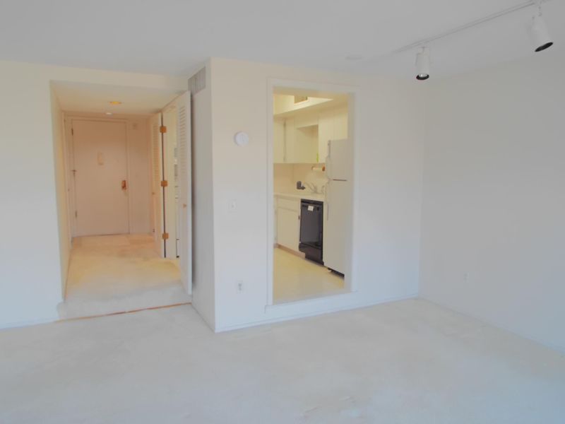 3412 Oak Ridge Rd #219, Minnetonka, MN 55305