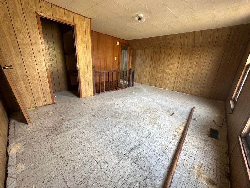 208 E 8th St, Fairmont, MN 56031