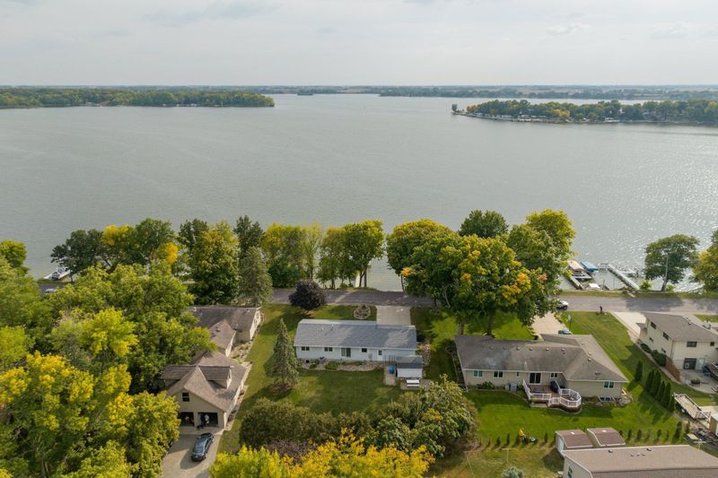46 Lake Ave, Madison Lake, MN 56063