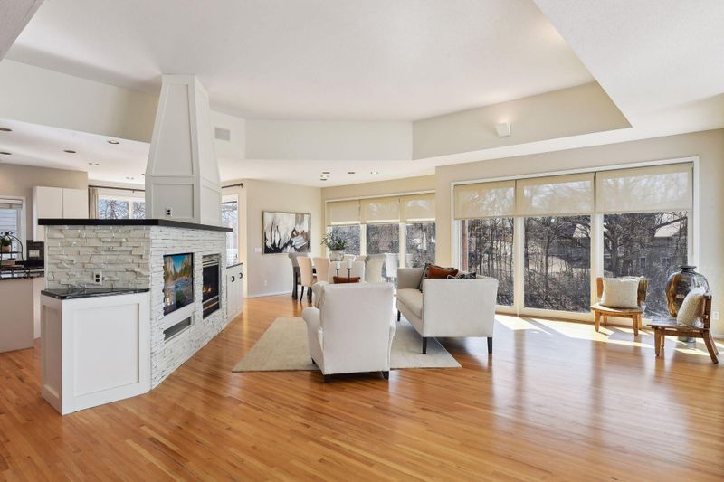 18429 Melissa Cir, Eden Prairie, MN 55347