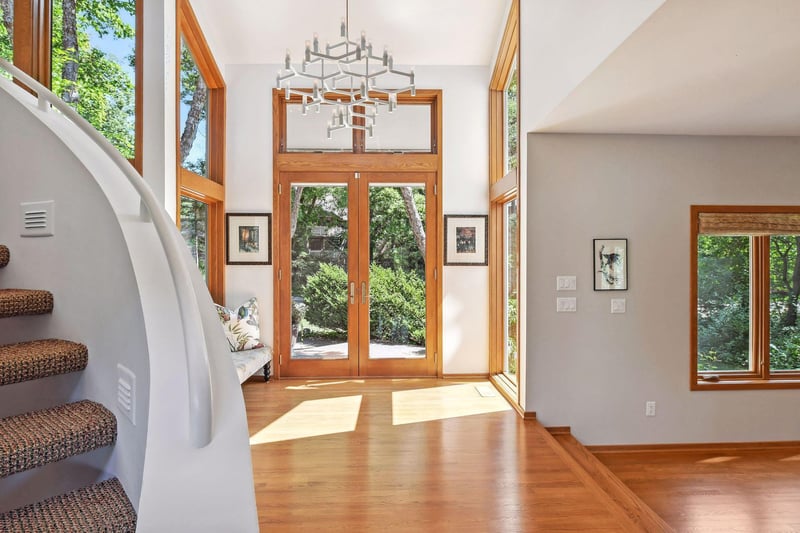 2410 Lorien St, Minnetonka, MN 55305