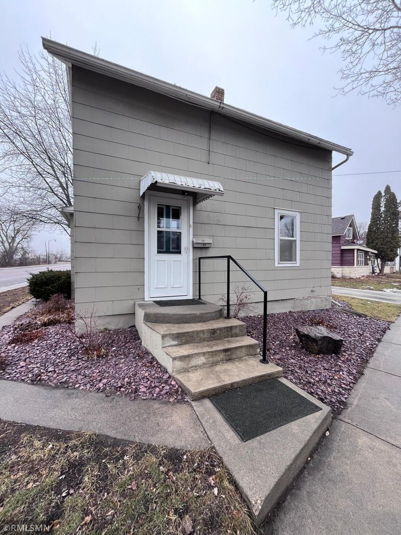 200 Mertens St N, Jordan, MN 55352