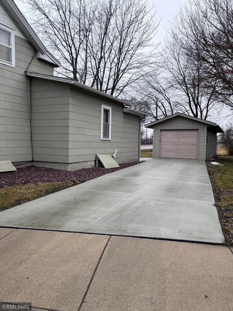 200 Mertens St N, Jordan, MN 55352