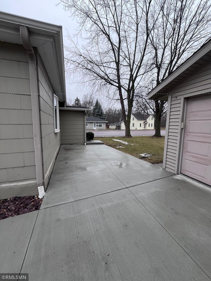 200 Mertens St N, Jordan, MN 55352