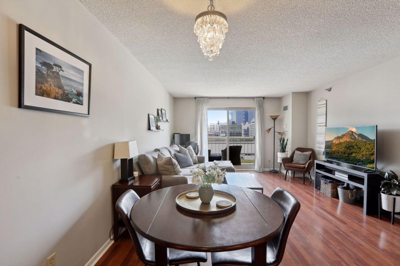 401 S 1st St #906, Minneapolis, MN 55401