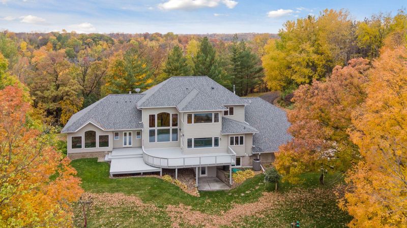 28129 Bayview Dr, Red Wing, MN 55066