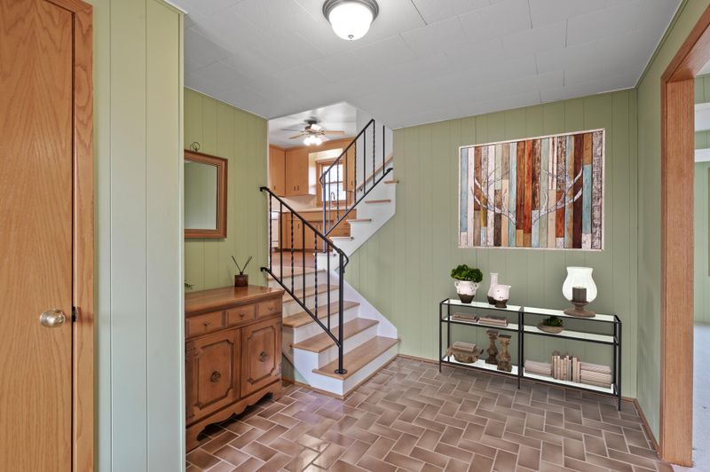 3926 Hazel St, White Bear Lake, MN 55110