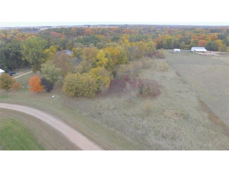 7680 Martin Dr, Carver, MN 55315