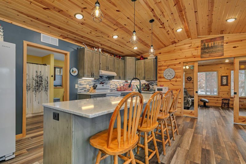 18903 Cedar Island Lake Rd, Richmond, MN 56368