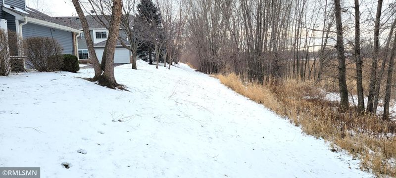 2090 Gresham Ave N, Oakdale, MN 55128