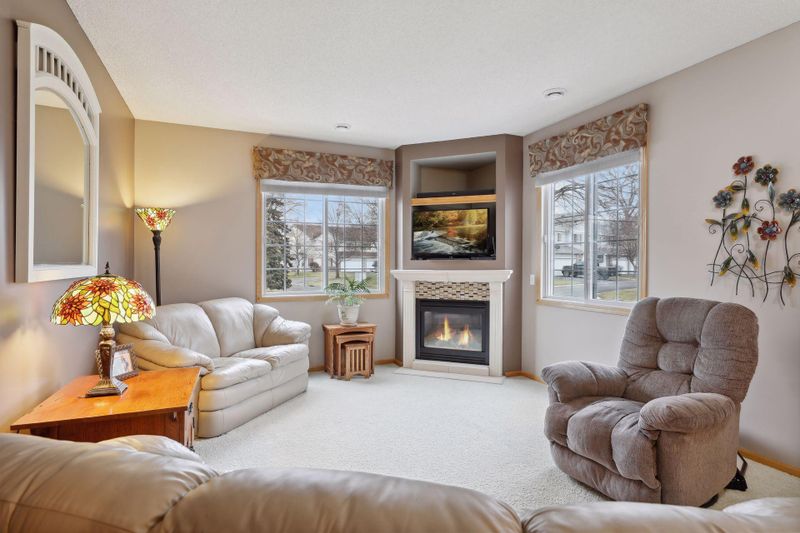 13030 Europa Trail Way N #H, Hugo, MN 55038