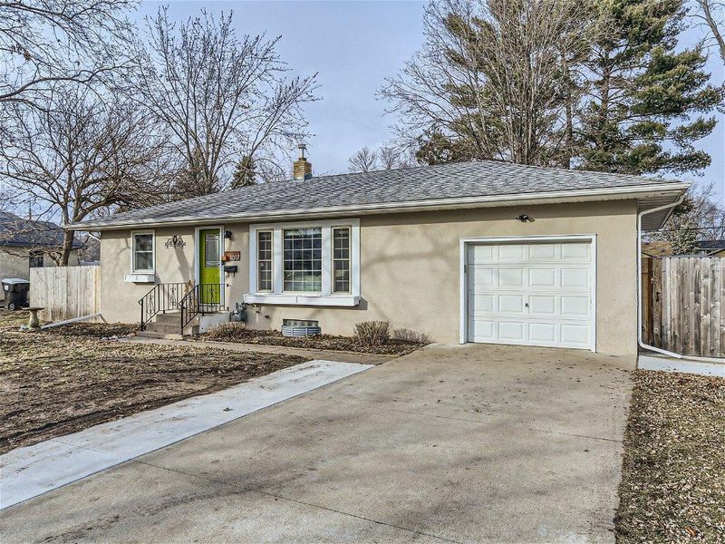 1017 Madison St, Anoka, MN 55303