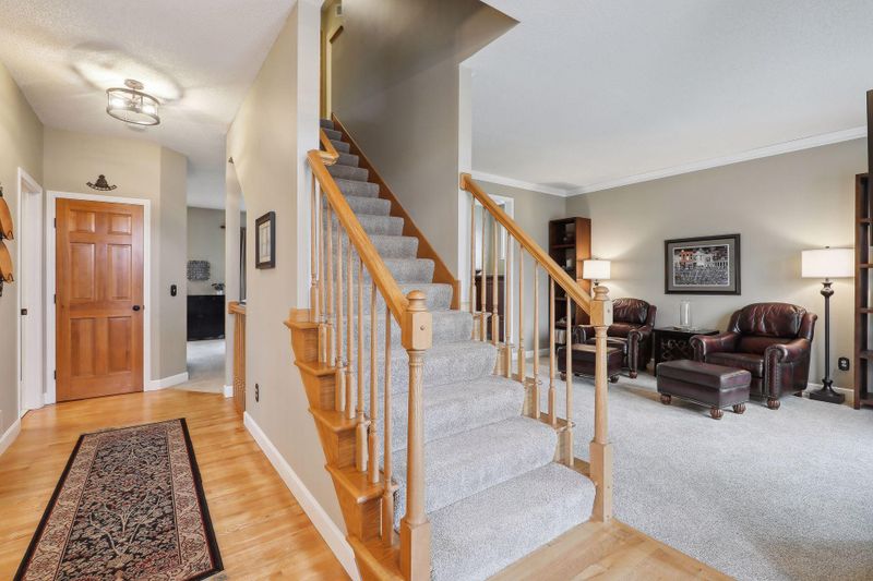 14011 Flagstone Trl, Apple Valley, MN 55124