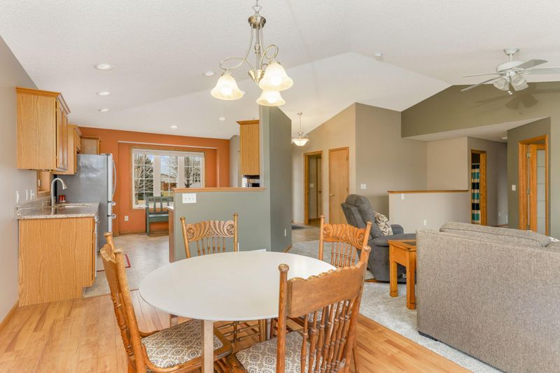 319 Grindstone Ln, Dundas, MN 55019