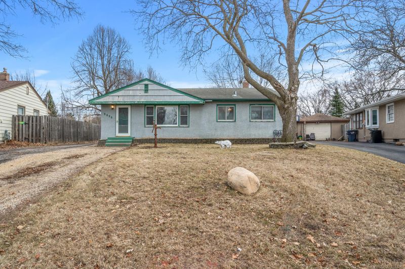 2686 Chippewa Ave, North Saint Paul, MN 55109