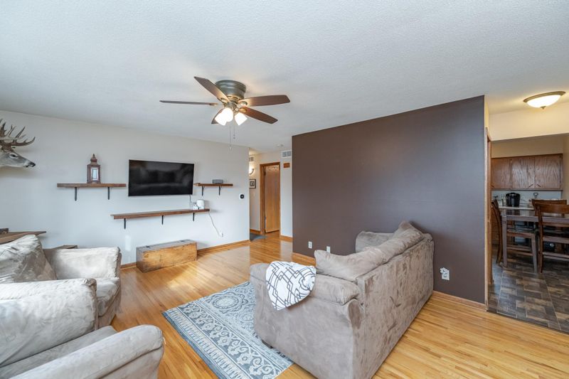 305 2nd St SE, Stewartville, MN 55976