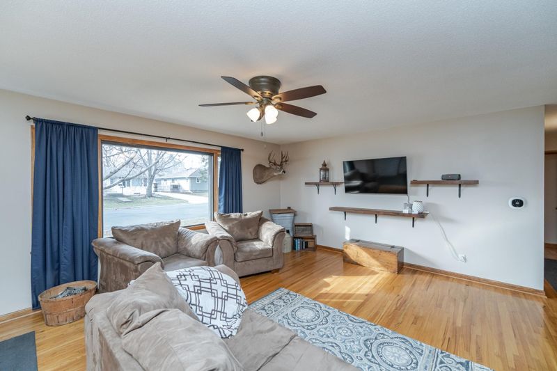 305 2nd St SE, Stewartville, MN 55976