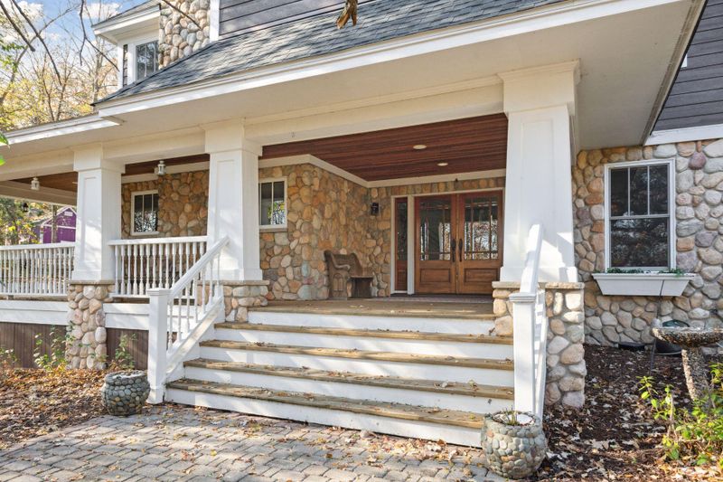11457 Landing Rd, Eden Prairie, MN 55347
