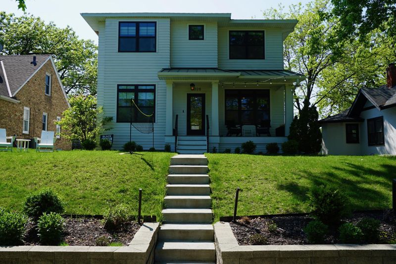 5028 Abbott Ave S, Minneapolis, MN 55410