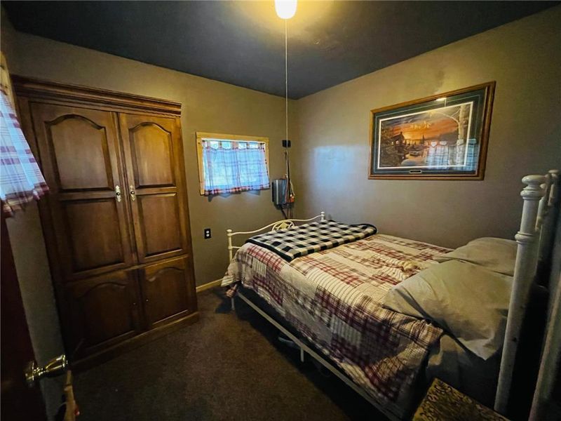 5810 Oregon Trl, Garrison, MN 56450