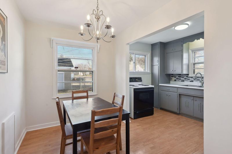 2800 Jersey Ave S, Saint Louis Park, MN 55426