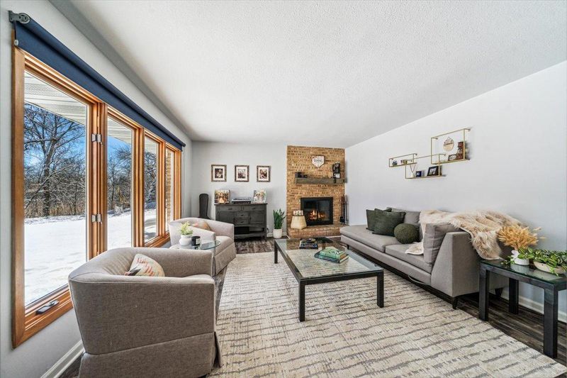 11937 Bradford Rd, Minnetonka, MN 55343