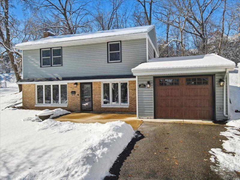 11937 Bradford Rd, Minnetonka, MN 55343