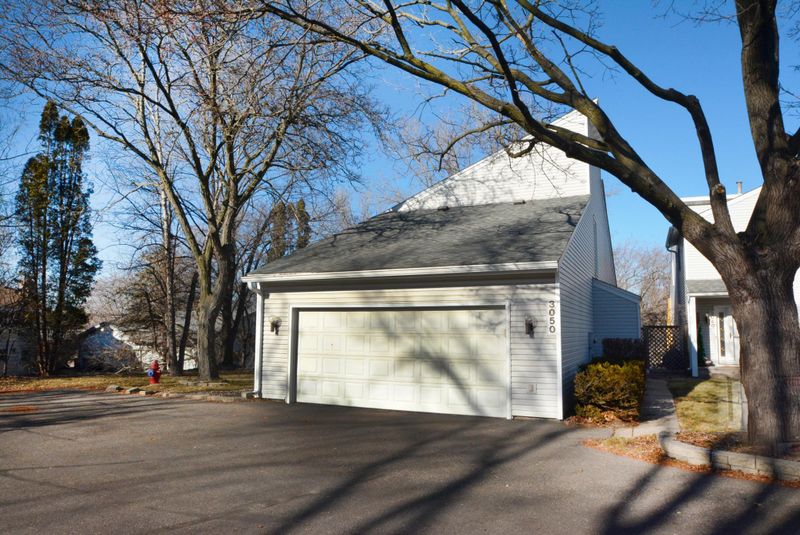 3050 18th St NW, New Brighton, MN 55112