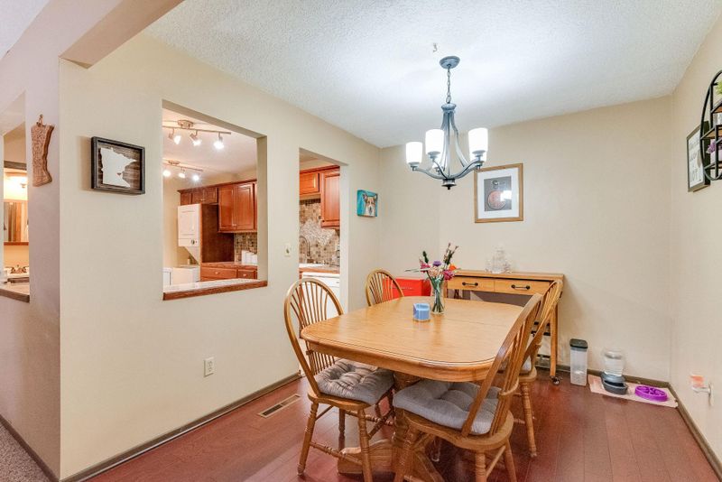 2557 Unity Ave N, Golden Valley, MN 55422