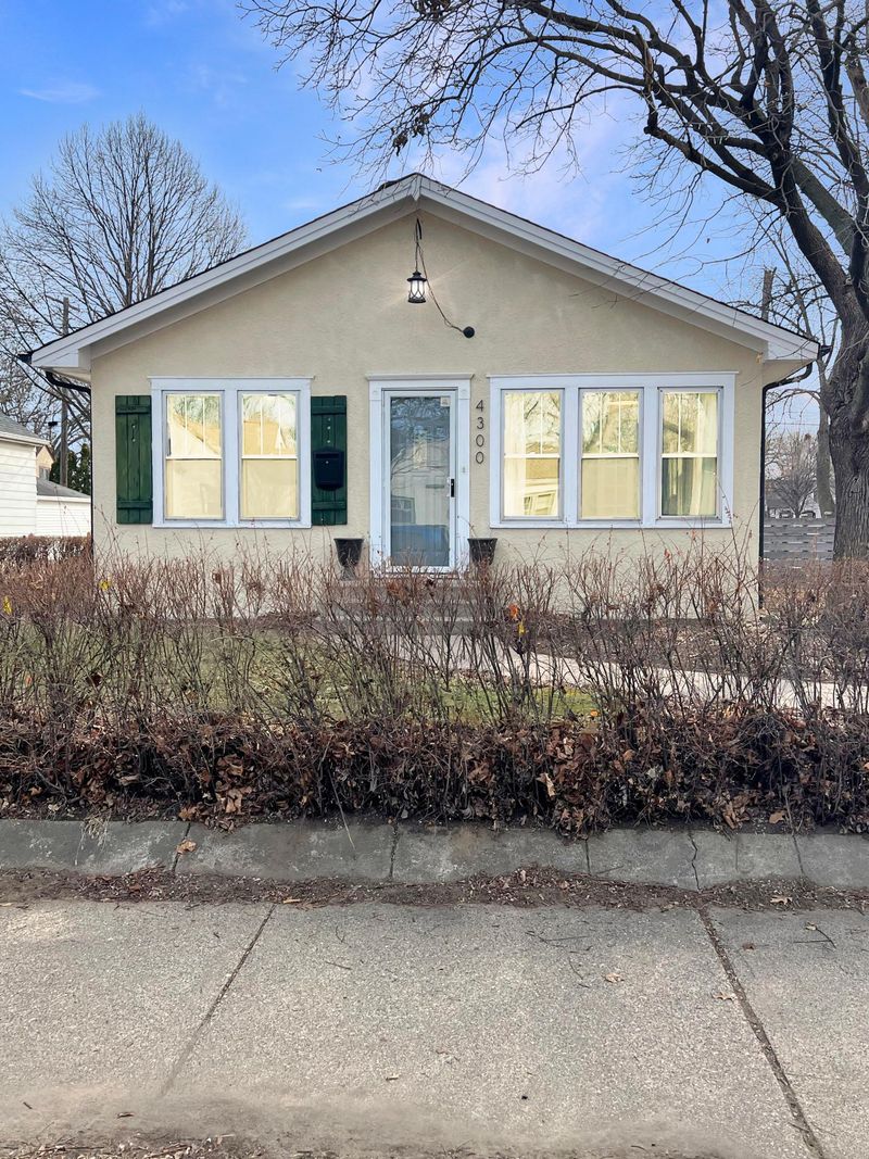 4300 Sheridan Ave N, Minneapolis, MN 55412