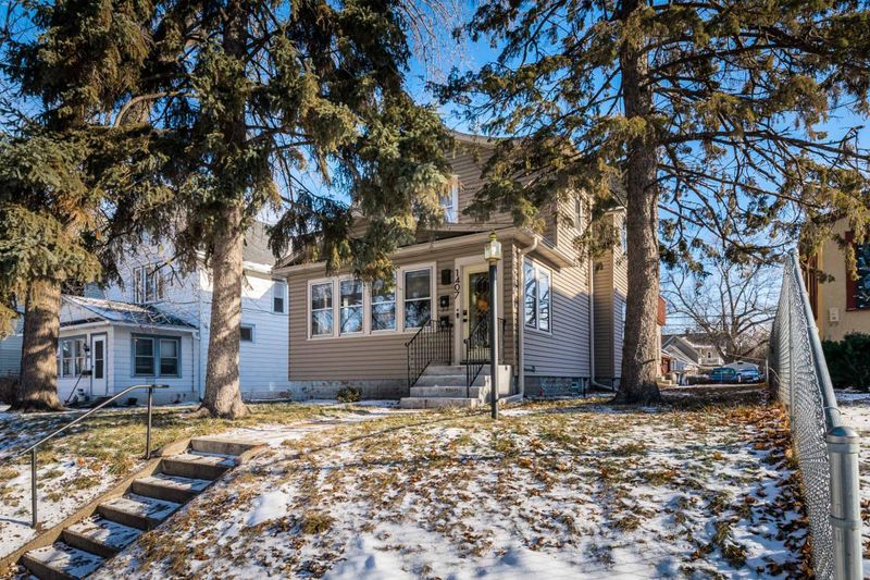 1407 6th St NE, Minneapolis, MN 55413