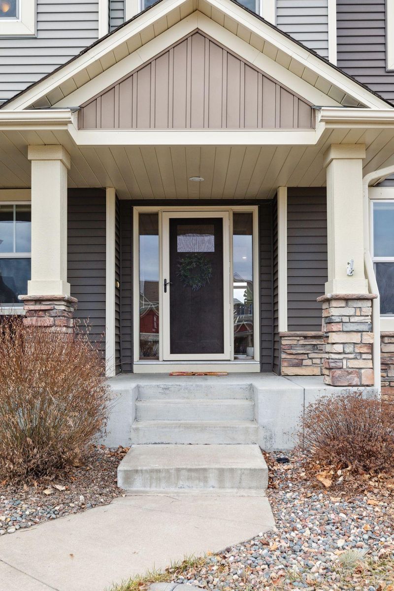 4710 Prairie Trl N, Hugo, MN 55038
