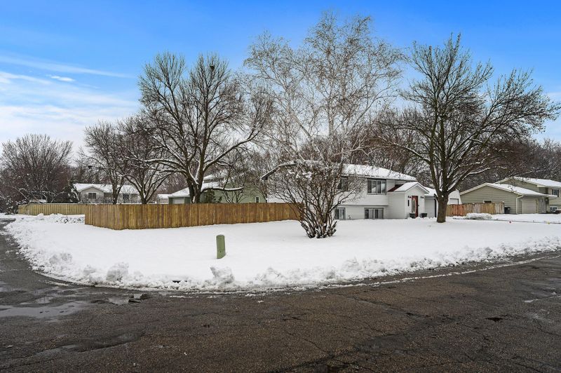 8090 120th Ave N, Champlin, MN 55316