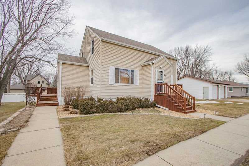 619 Nevada Ave, Adrian, MN 56110