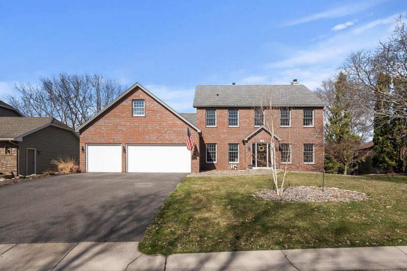 9481 Dallas Ln N, Maple Grove, MN 55369