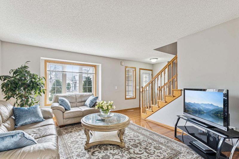 1467 Kingswood Pond Overlook, Eagan, MN 55122