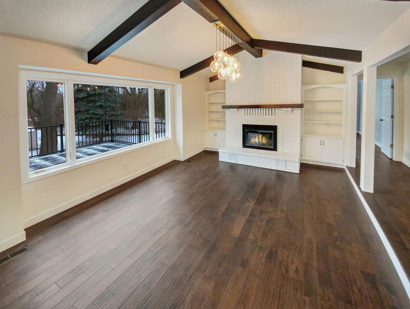 13985 Granada Ct, Apple Valley, MN 55124
